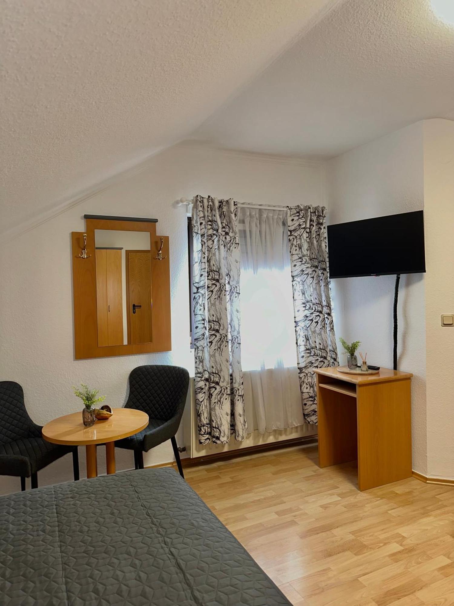 Hotel Restaurant Haus Odendahl Кёльн Экстерьер фото