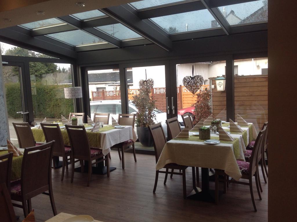 Hotel Restaurant Haus Odendahl Кёльн Экстерьер фото